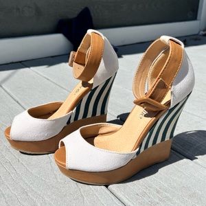 Size 6 Navy white & Cognac striped wedges espadrilles charming Charlies sandals